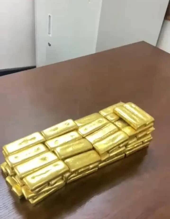 Stacked 22K gold bars
